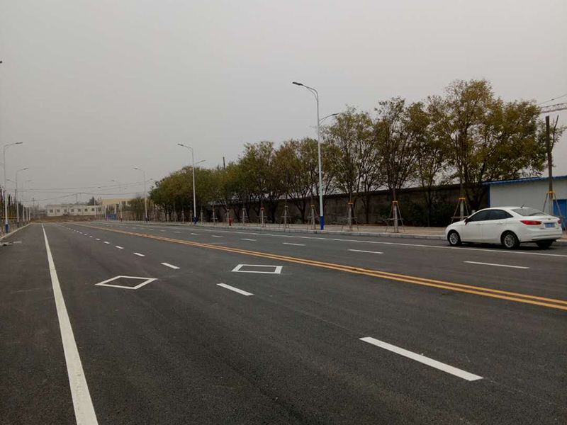 宋元瓷規(guī)劃二路道路、綠化及配套設(shè)施實景圖